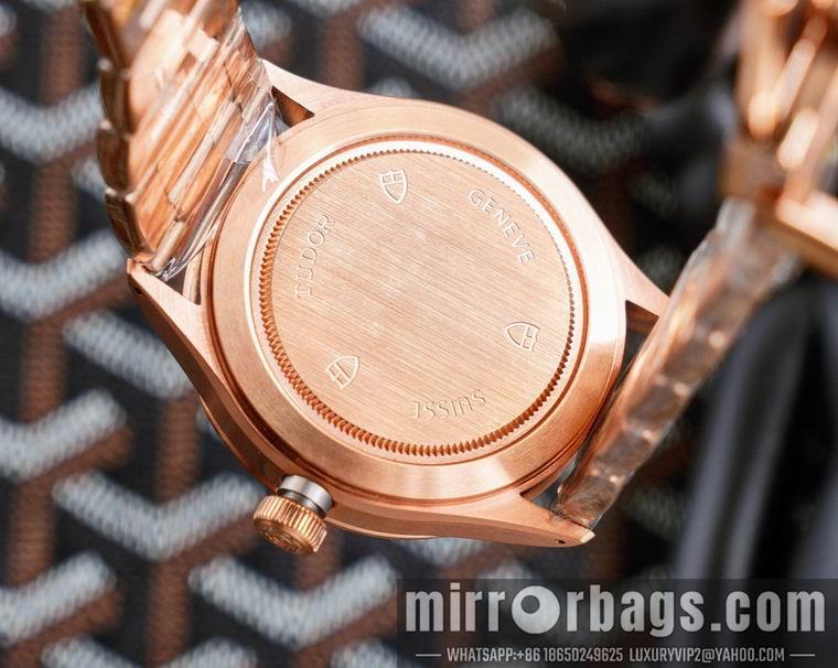 Tudor 42mm men M02