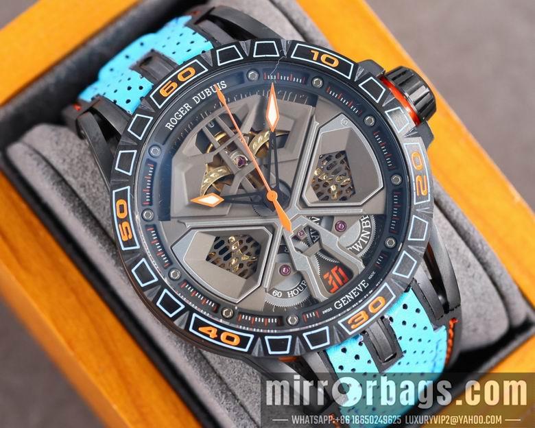 Roger Dubuis men 46mm M11