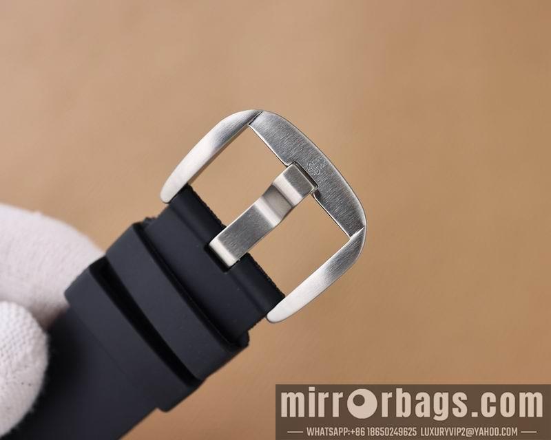 Corum 47mm 050625