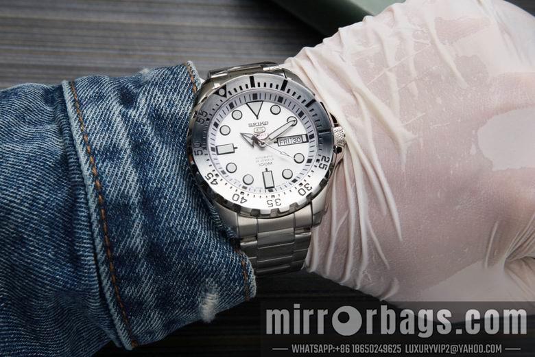 Seiko watch 031104