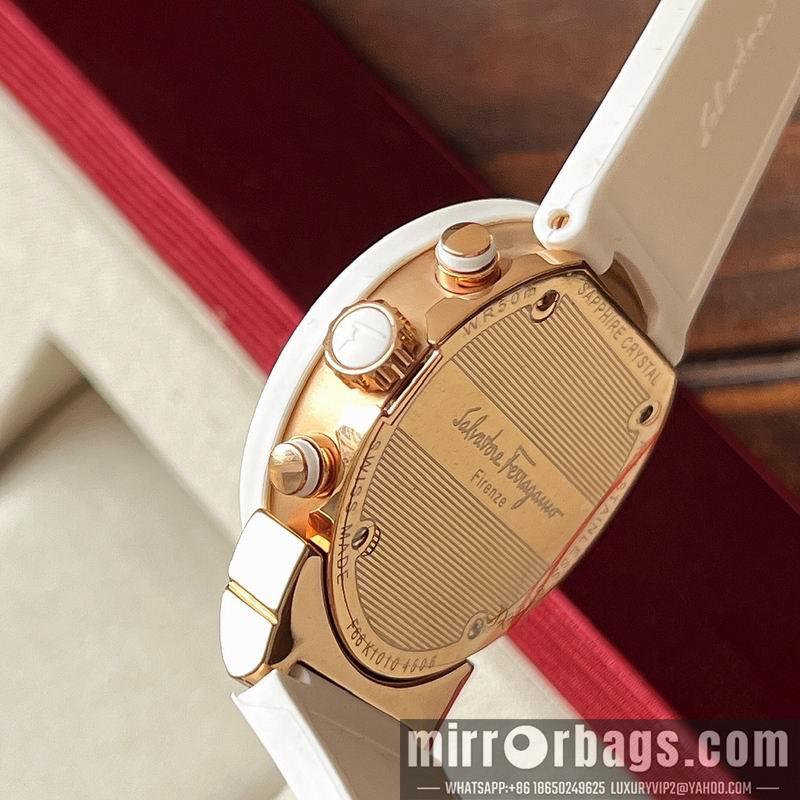 Ferragamo 40mm 080648