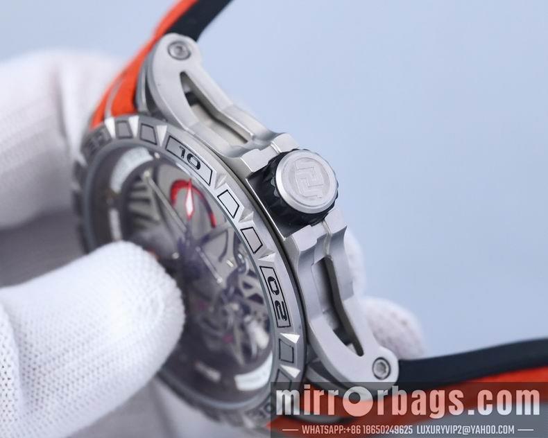 Roger Dubuis watch M18