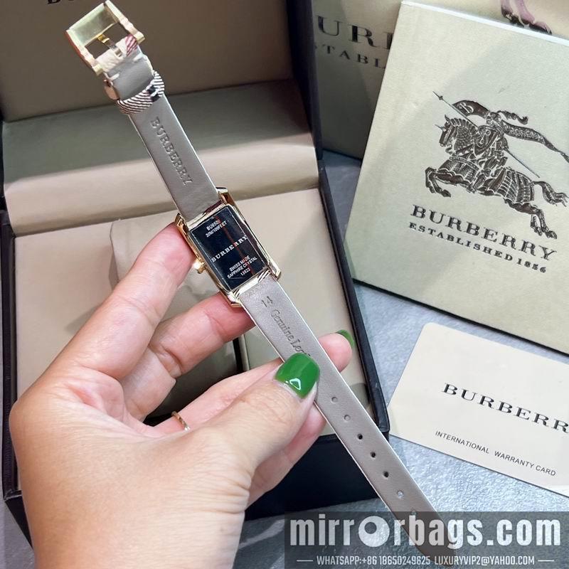 Burberry 19X30mm 060320