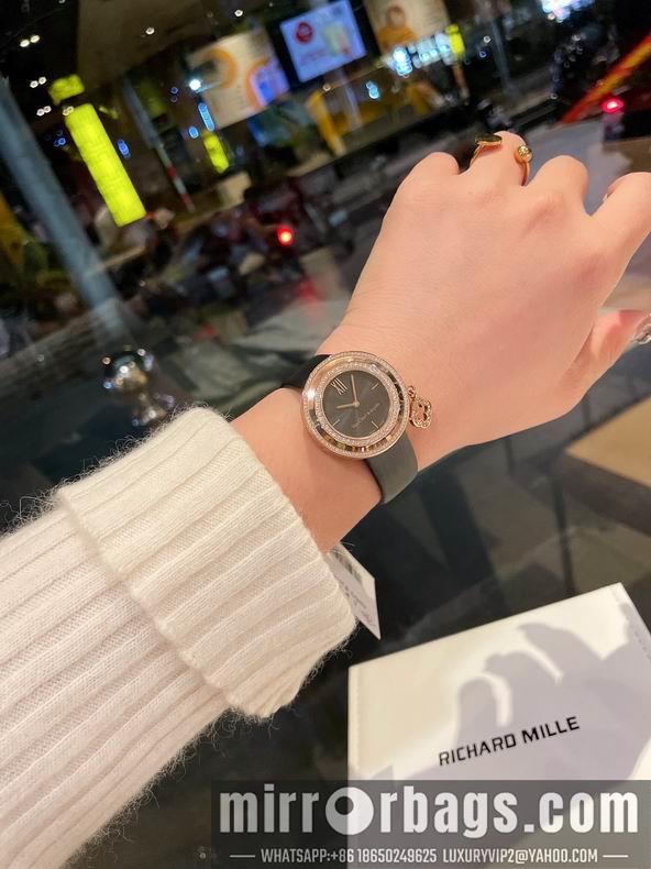Van Cleef & Arpels women 32mm 080606