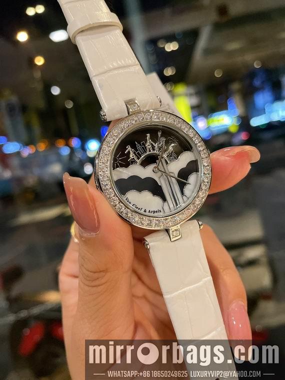 Van Cleef Arpels watch 01