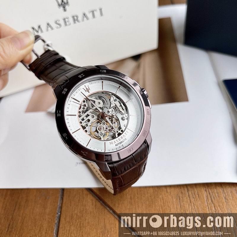 Maserati 44mm 050353