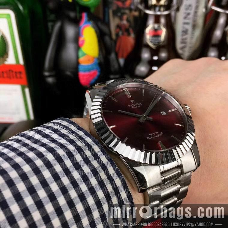 Tudor men 40mm M03