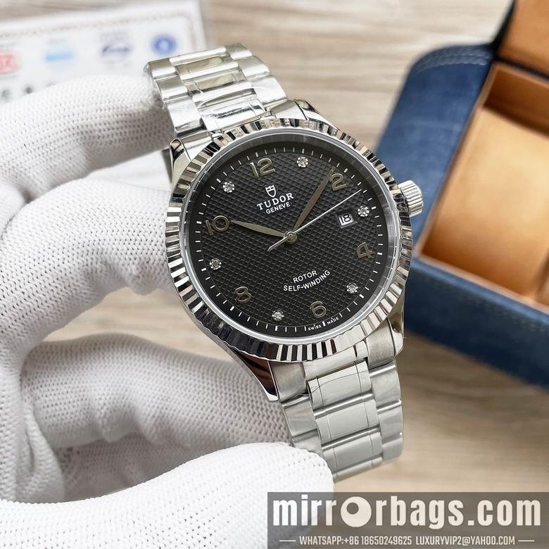 Tudor men watch M14