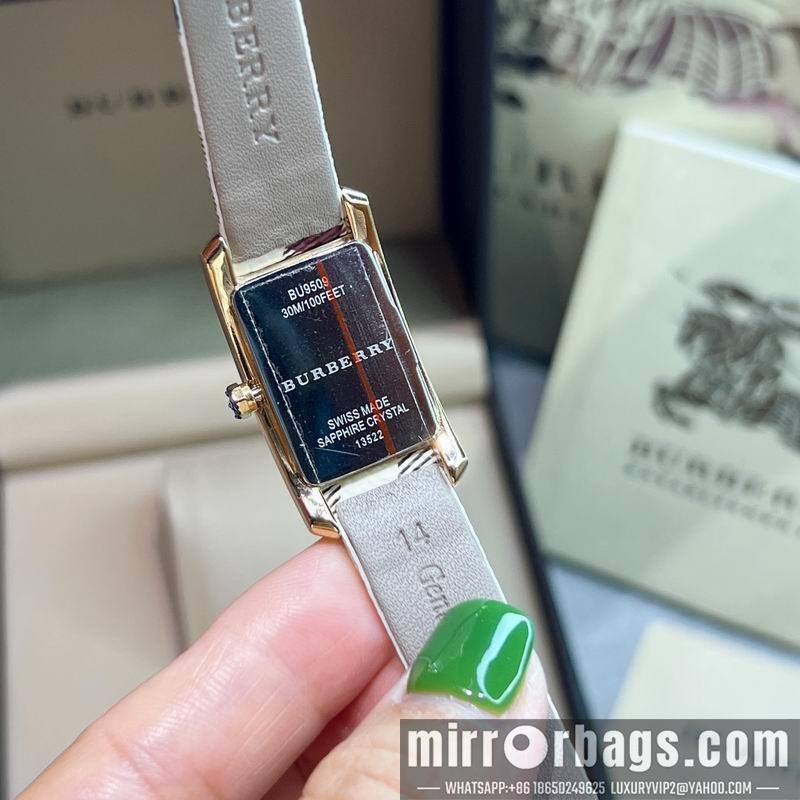 Burberry 19X30mm 060320