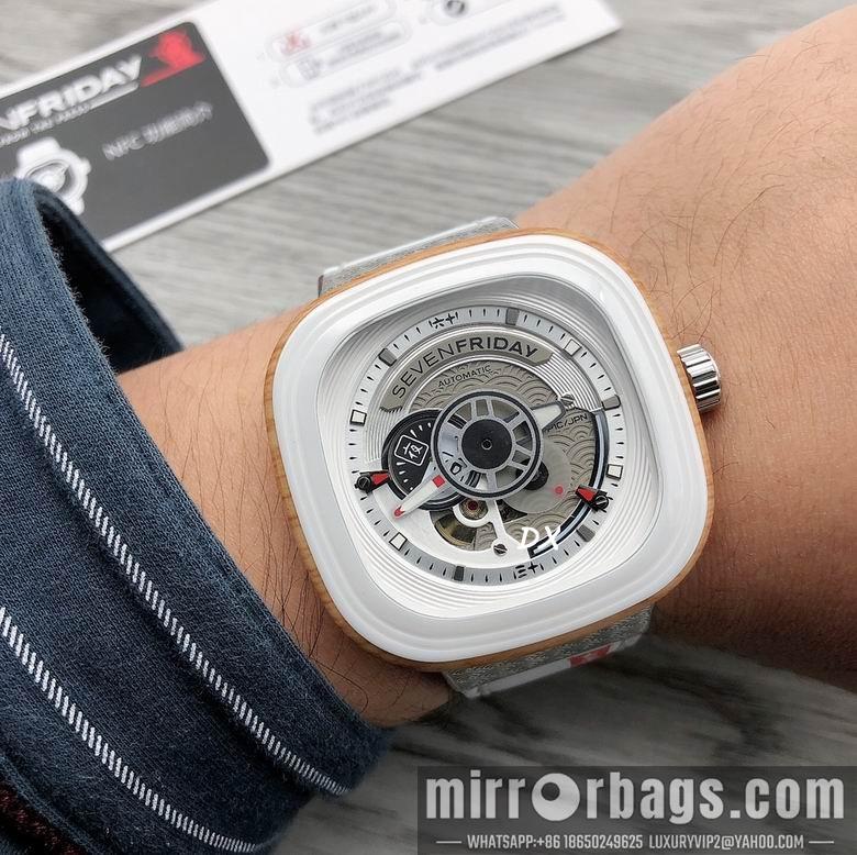 Seven Friday 47x47mm 2nms25