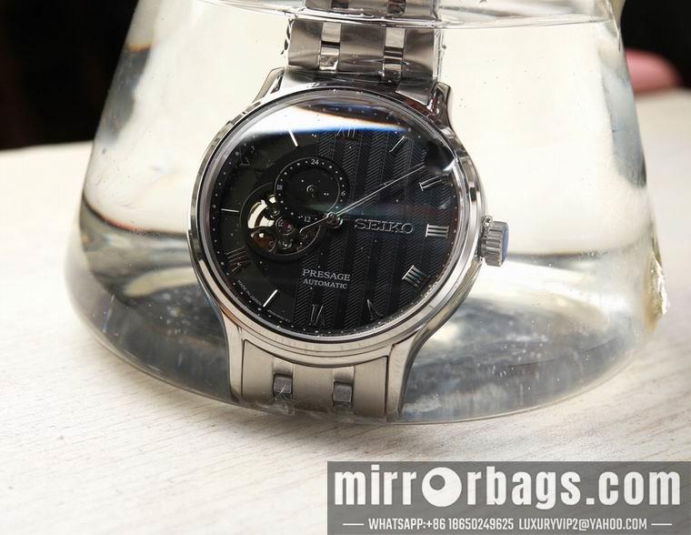 Seiko men 40.5mm M02