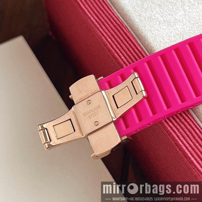Ferragamo 40mm 080648