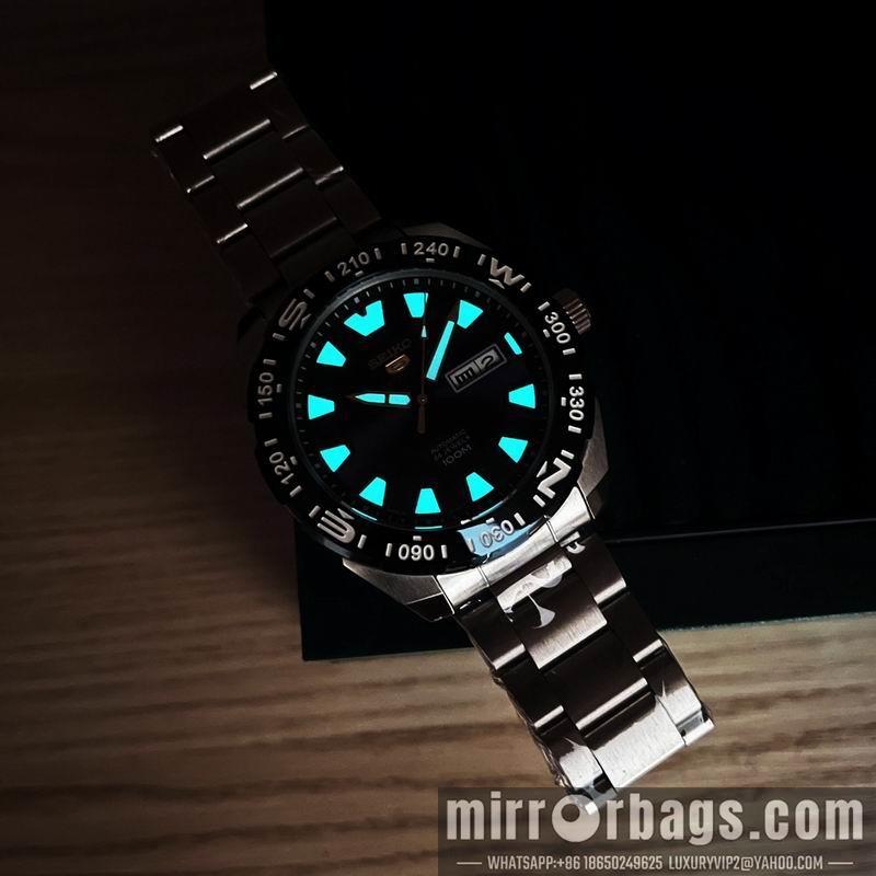 Seiko 44X13mm 122304