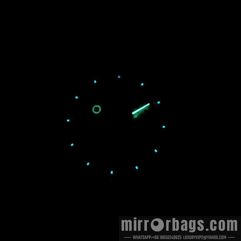 Seven Friday 45.6X45mm 092601
