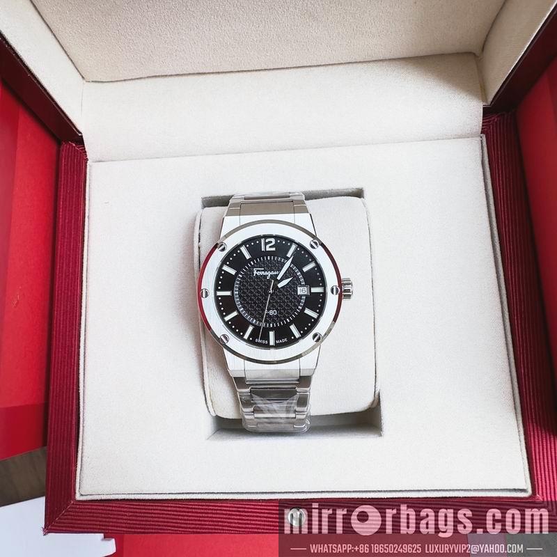 Ferragamo 43mm 090924