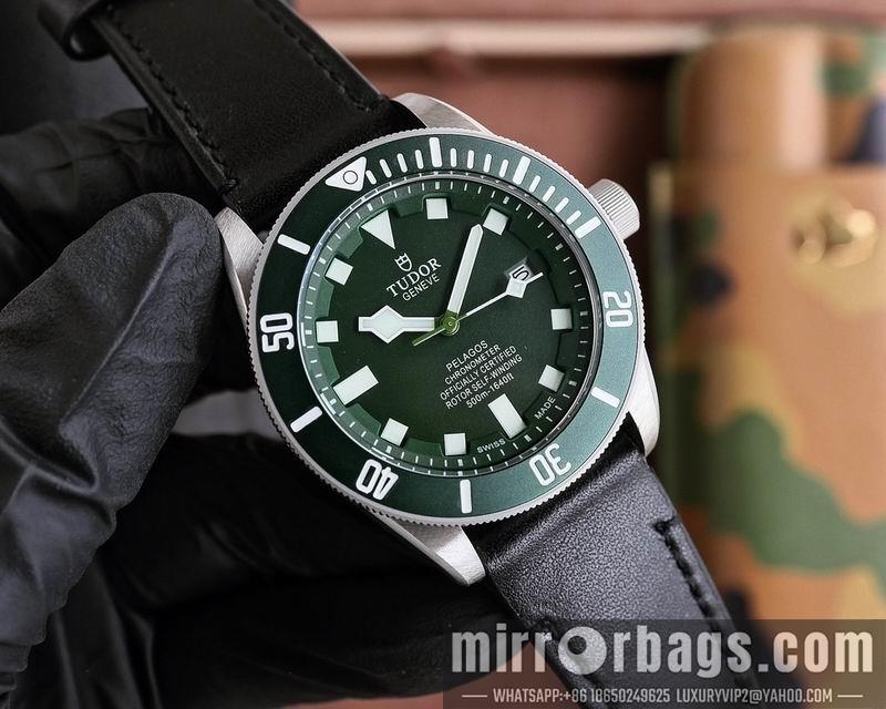 Tudor 42mm 071437