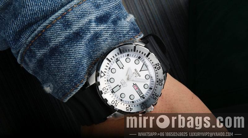 Seiko 43.3X13mm 072801