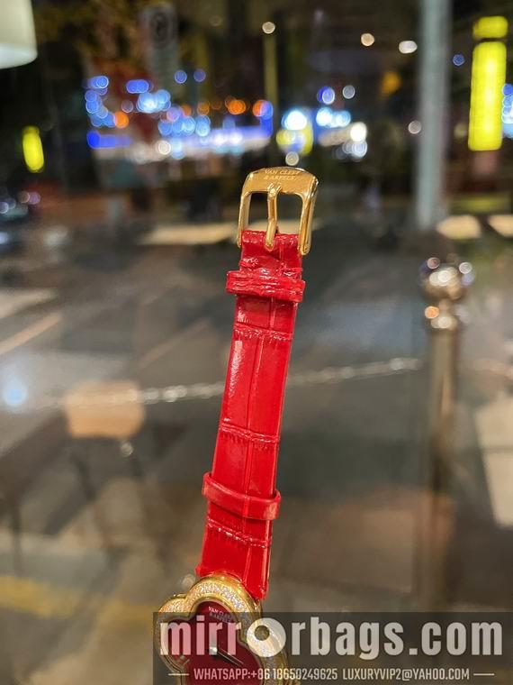 Van Cleef Arpels watch 04