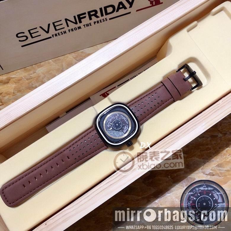Seven Friday 47x47mm 2nms19