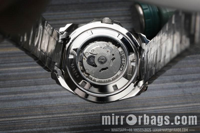 Seiko 43.3X13mm 031755