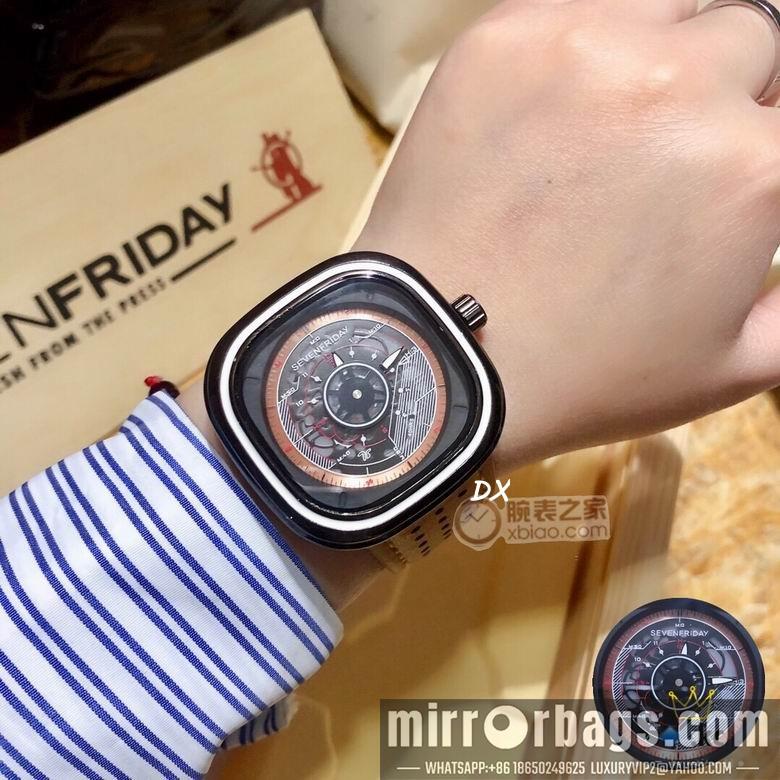 Seven Friday 47x47mm 2nms19