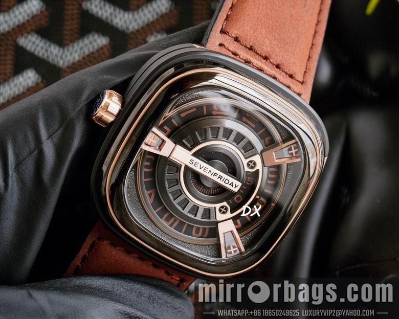 Seven Friday 47x47mm 2nms15