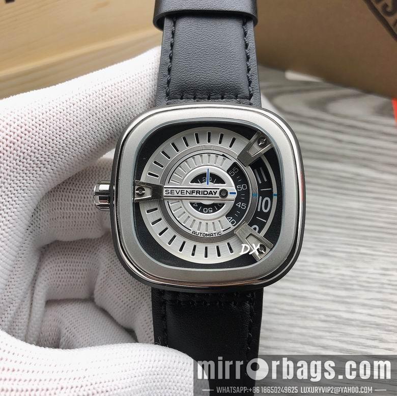 Seven Friday 47x47mm 2nms31
