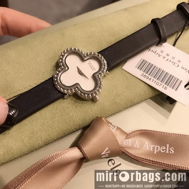 Van Cleef & Arpels 30X30mm 022468
