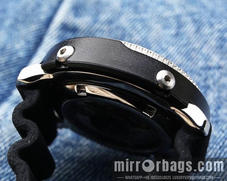 Seiko watch 46.17mm M08