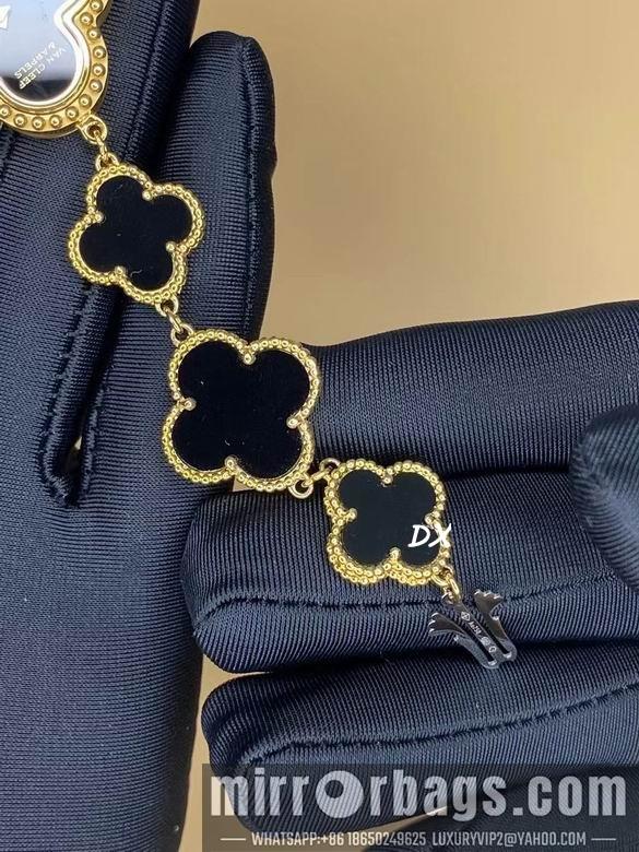 Van Cleef & Arpels 27mm 5nms23