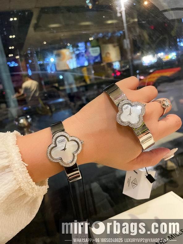 Van Cleef & Arpels watch 090931