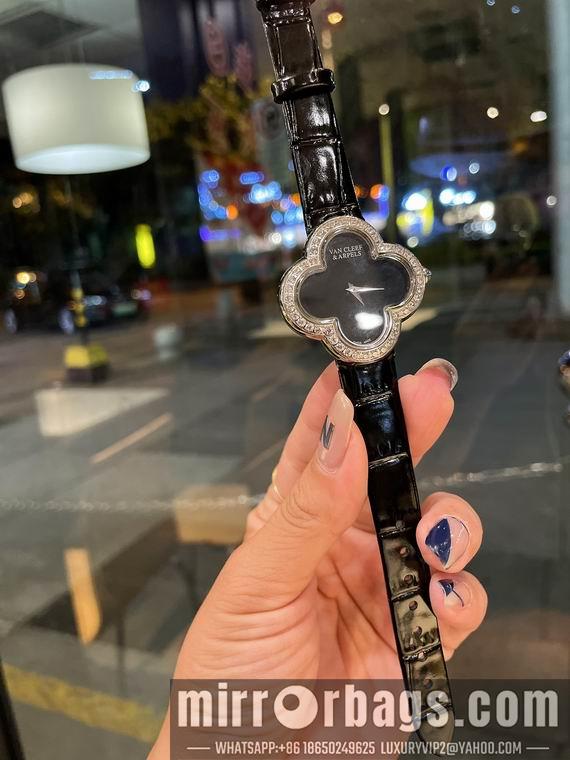 Van Cleef Arpels watch 04
