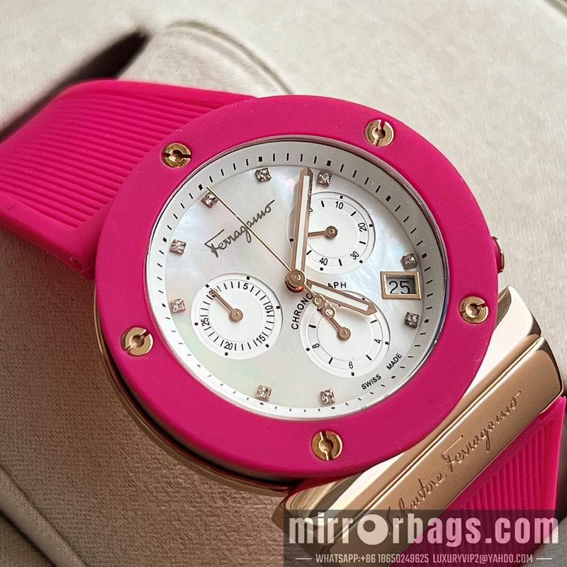 Ferragamo 40mm 080648