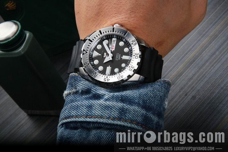Seiko 43.3X13mm 050218