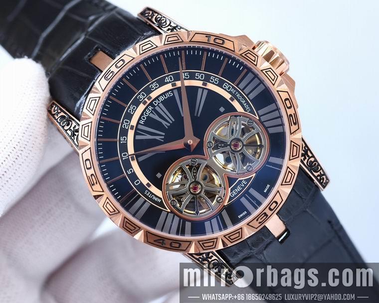 Roger Dubuis men 45mm M09