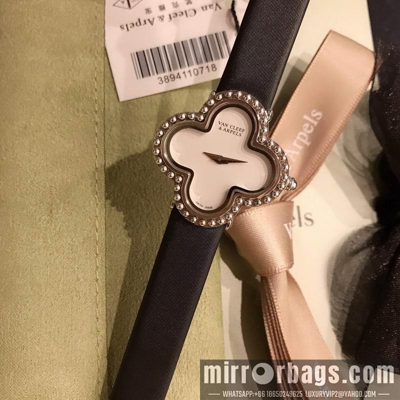 Van Cleef & Arpels 30X30mm 022468