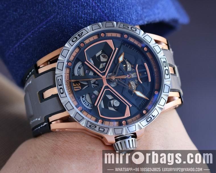 Roger Dubuis men 45mm M01