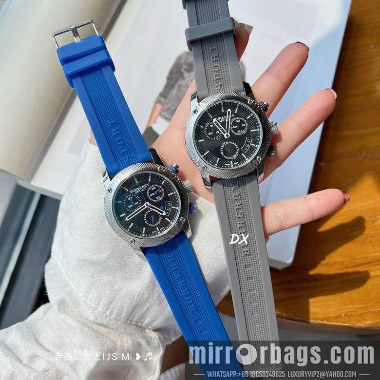 Burberry S M 10nms13