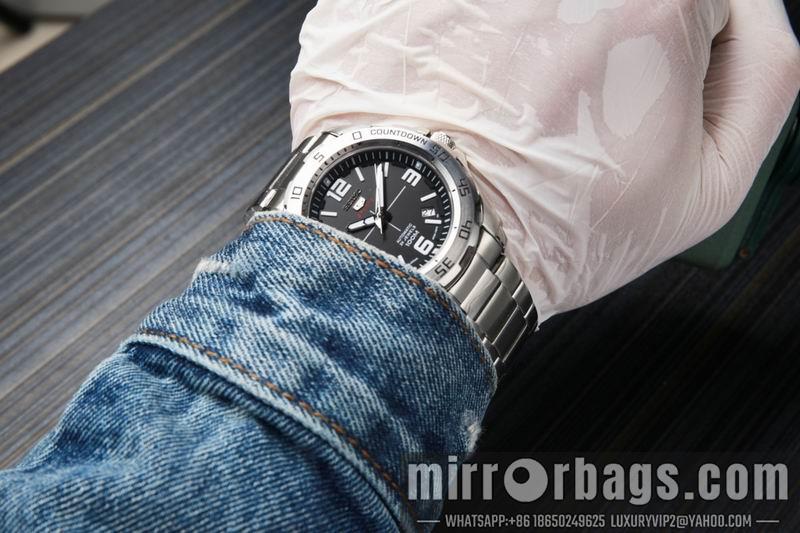 Seiko 43.3X13mm 031755