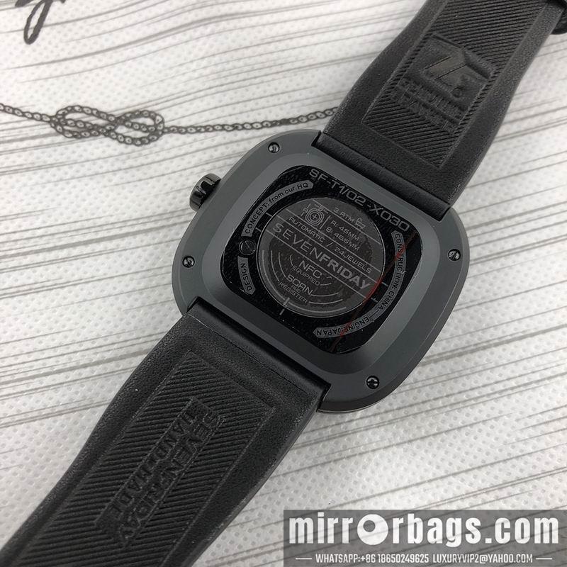 Seven Friday 45.6X45mm 050655