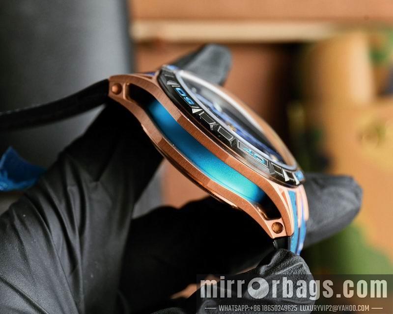 Roger Dubuis 46mm 093010