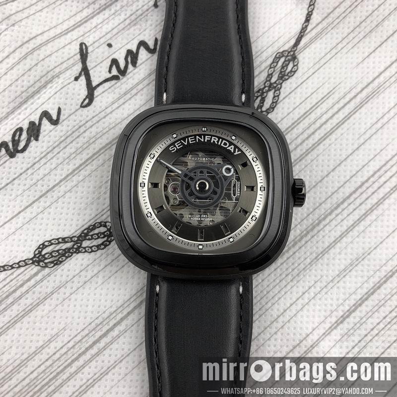 Seven Friday 45.6X45mm 050654