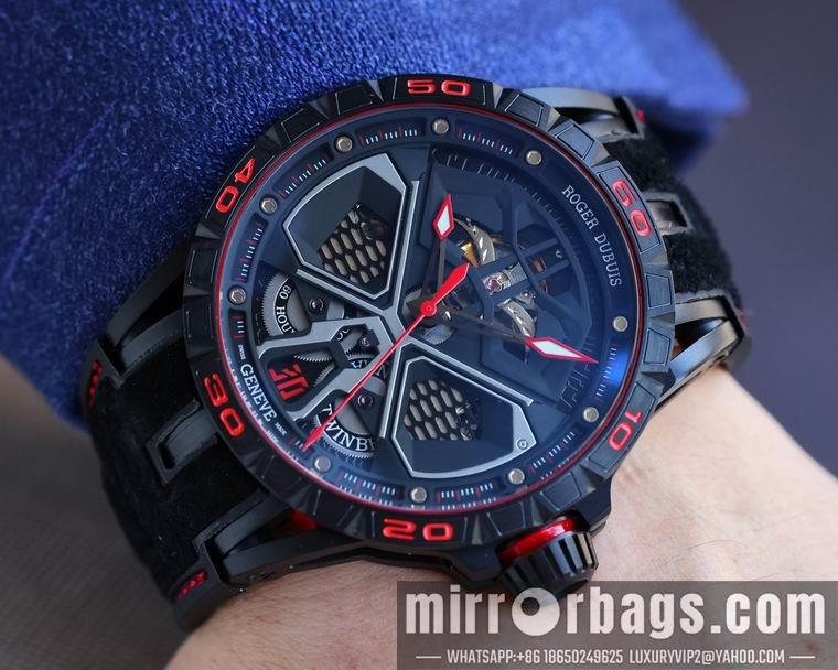 Roger Dubuis men 45mm M01