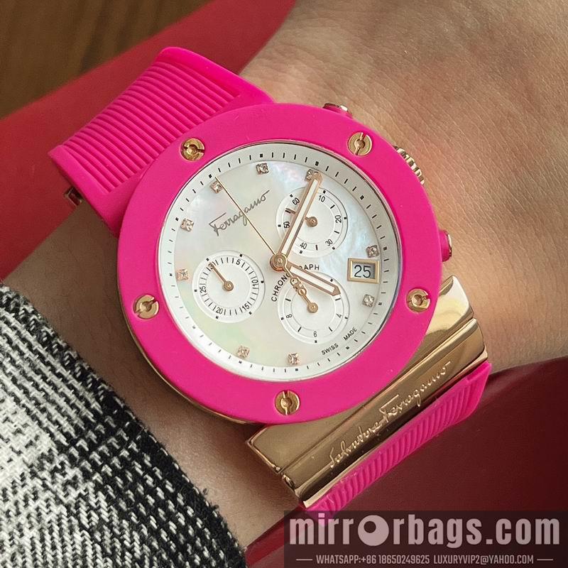 Ferragamo 40mm 080648