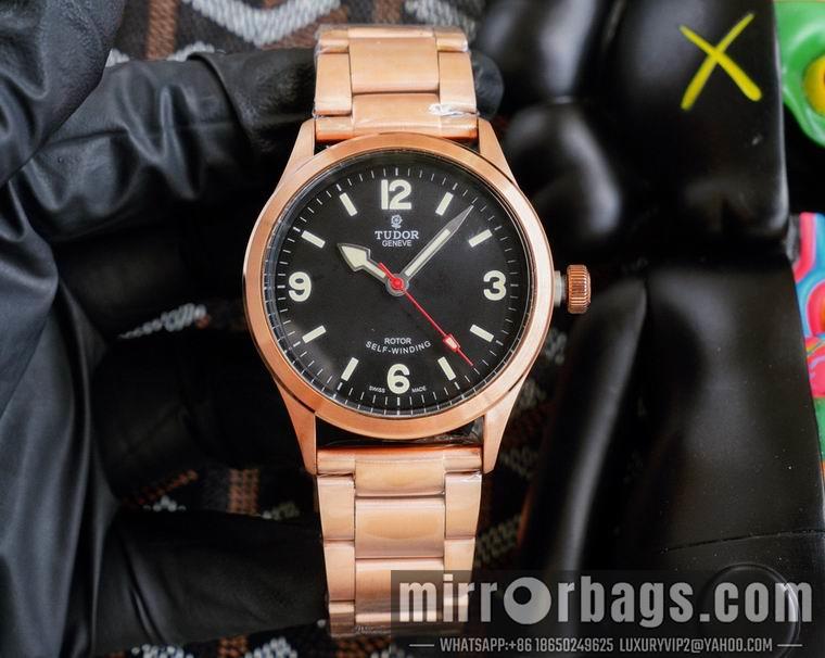Tudor 42mm men M02