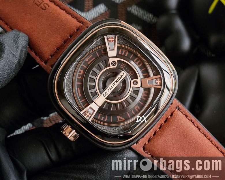 Seven Friday 47x47mm 2nms15