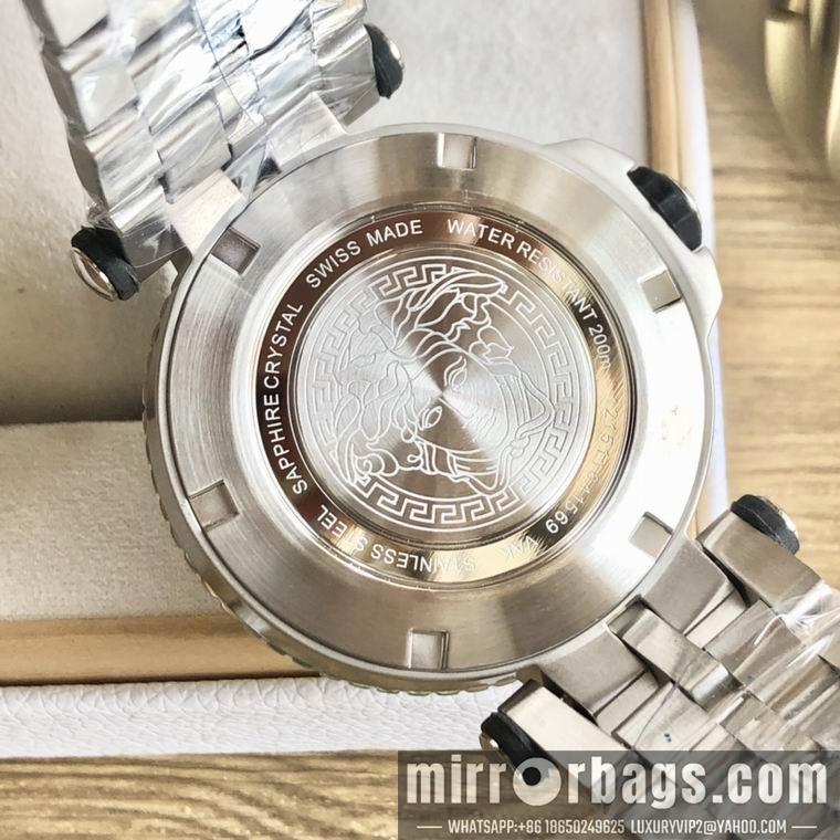 Versace men 46mm M03