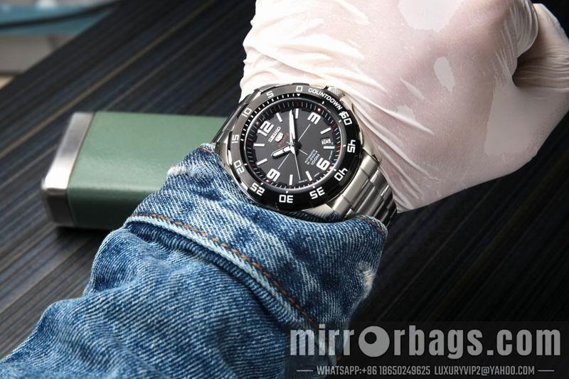 Seiko 43.3X13mm 031756