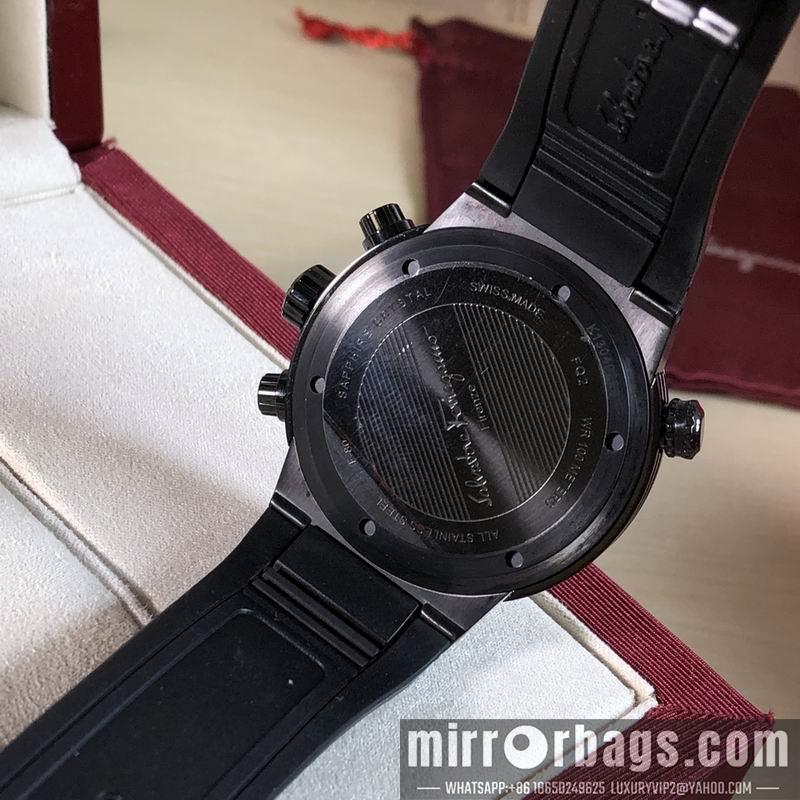 Ferragamo 44mm 032445