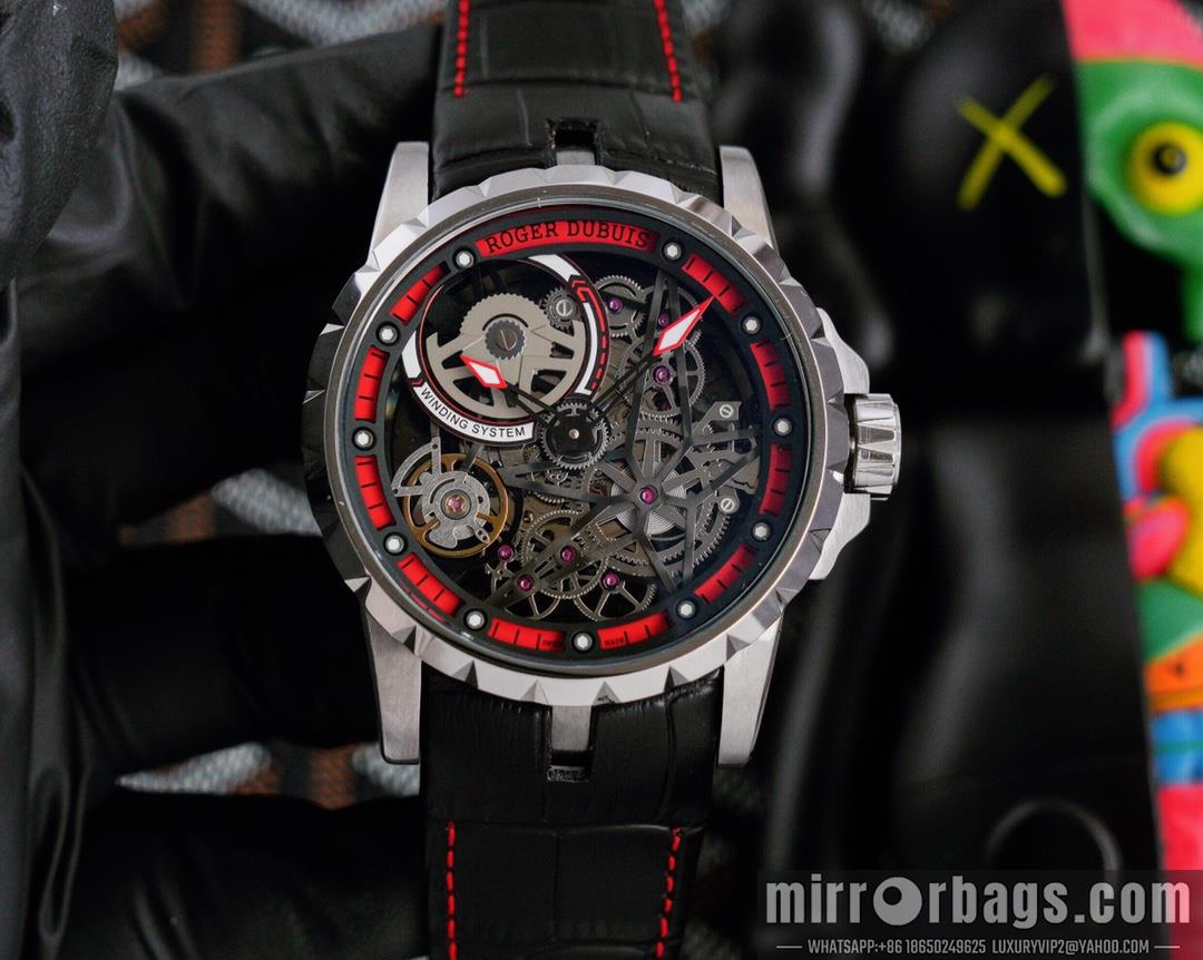 Roger Dubuis watch M08